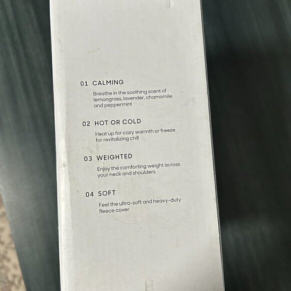 Sharper Image Heated Neck & Shoulder Wrap New in Box - Picture 3 of 4